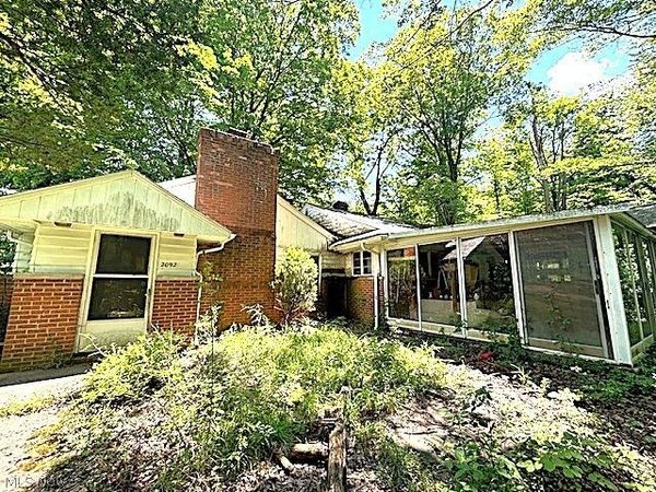 2092 Holmes Drive , Twinsburg, OH 44087