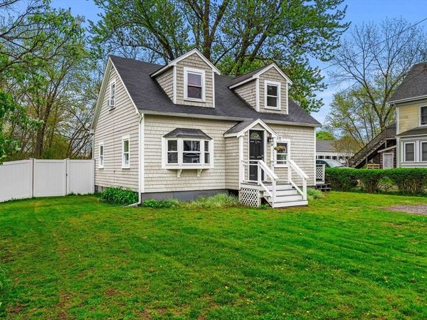 18 Forest Ave, Essex, MA 01929