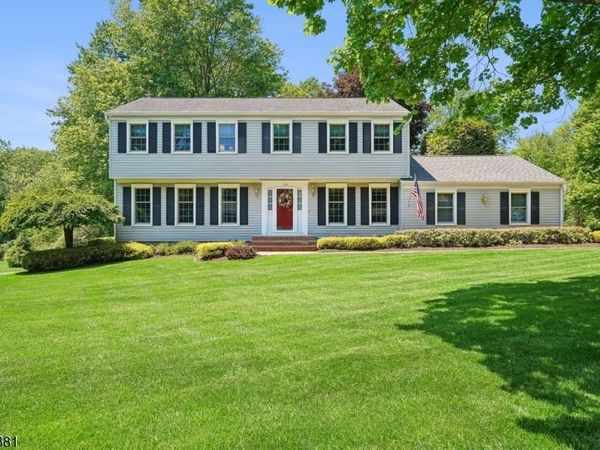 189 Old Farmers Rd, Washington, NJ 07853