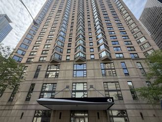401 E Ontario Street Chicago, IL 60611