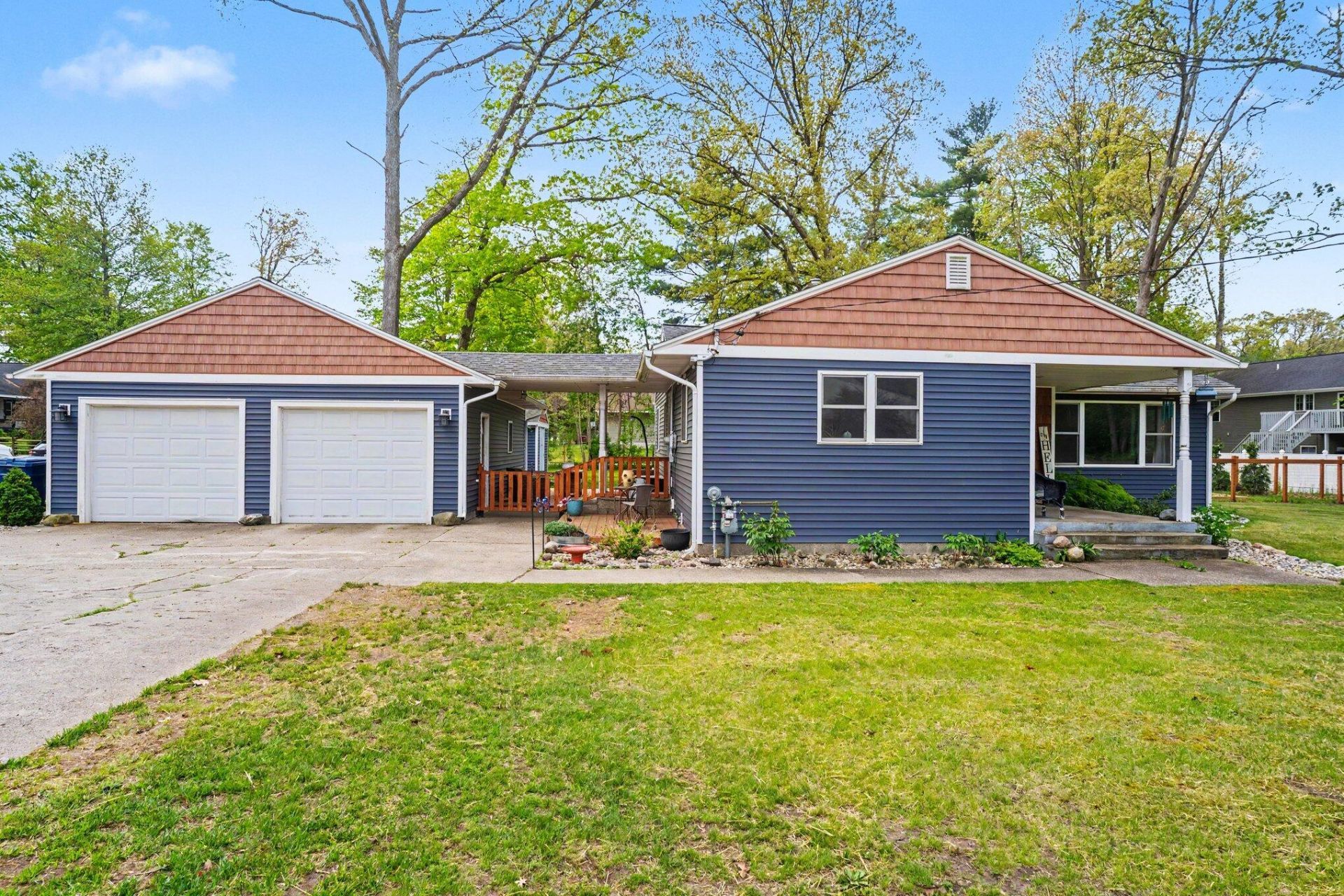 2969 E Pontaluna Road, Fruitport, MI 49415 Main Photo