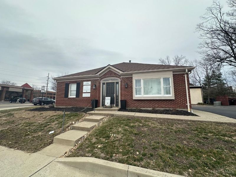 9754 Kenwood Road, Blue Ash, OH 45242 Photo 1