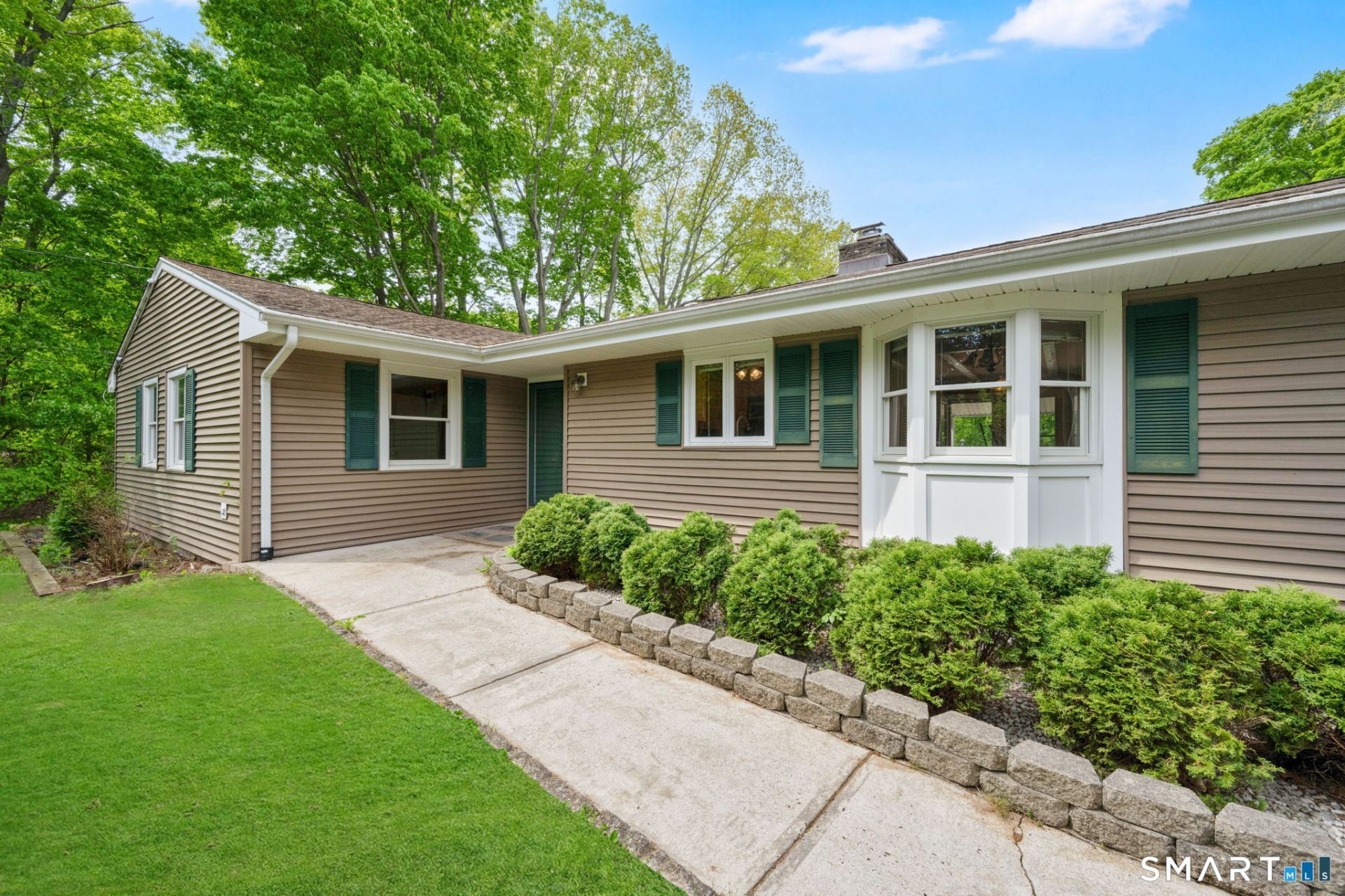 12 Unity, Trumbull, CT 06611 Main Photo