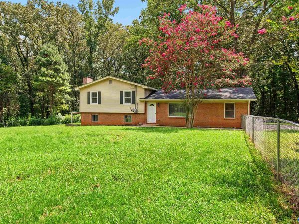 285 Ruby Drive, Huntsville, AL 35811