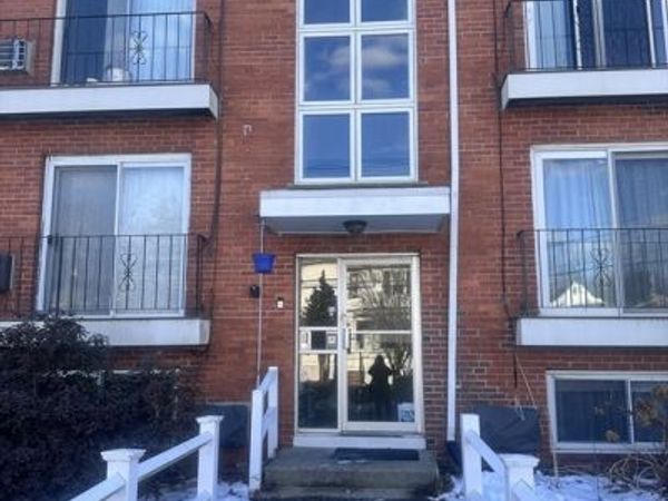 7 Endicott, Unit 2, Norwood, MA 02062