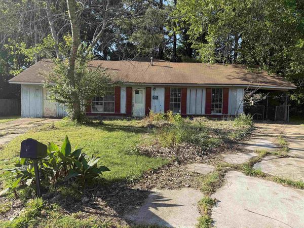 2148 Laurel Circle, Forrest City, AR 72335
