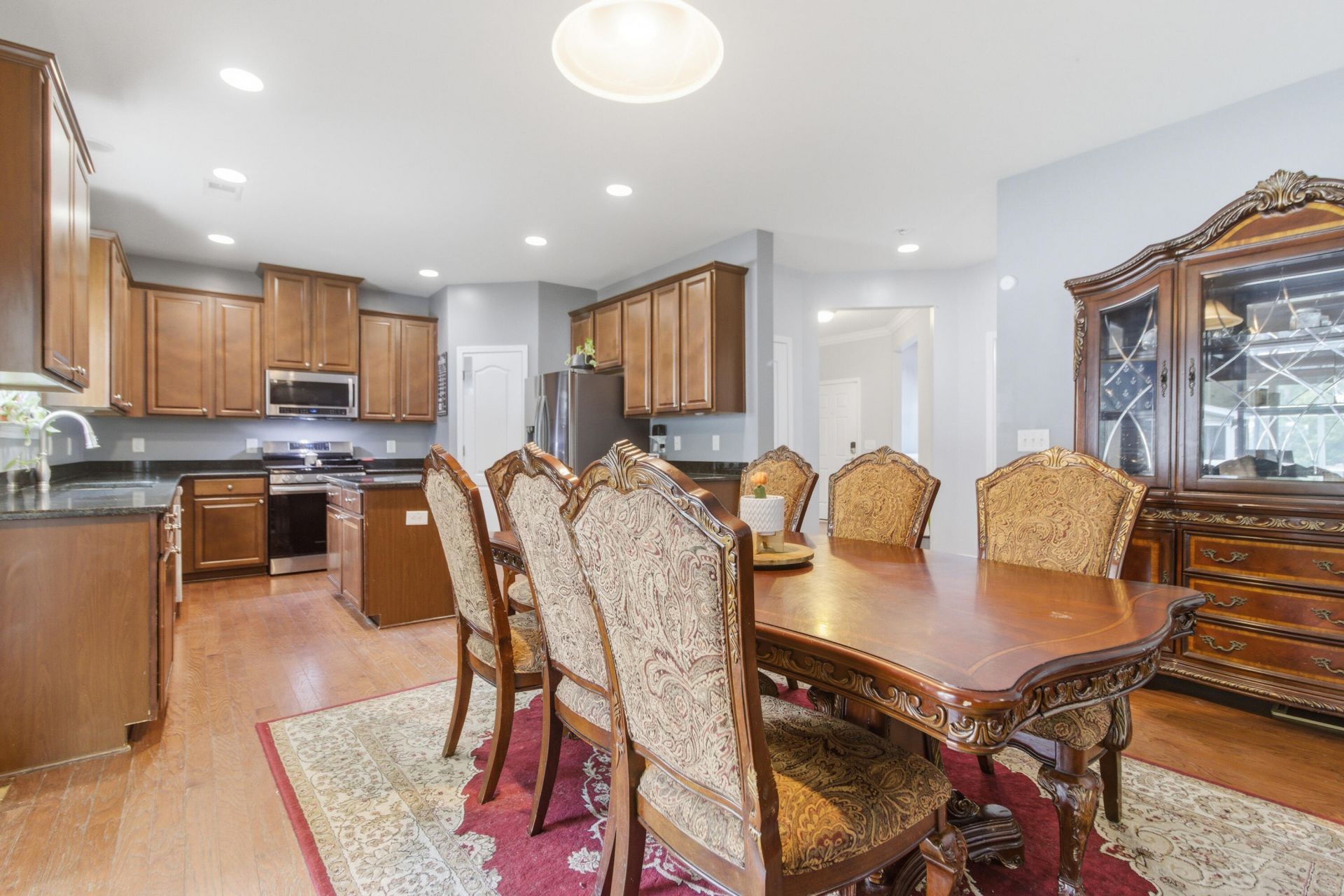 415 Fetterbush Drive Photo 11