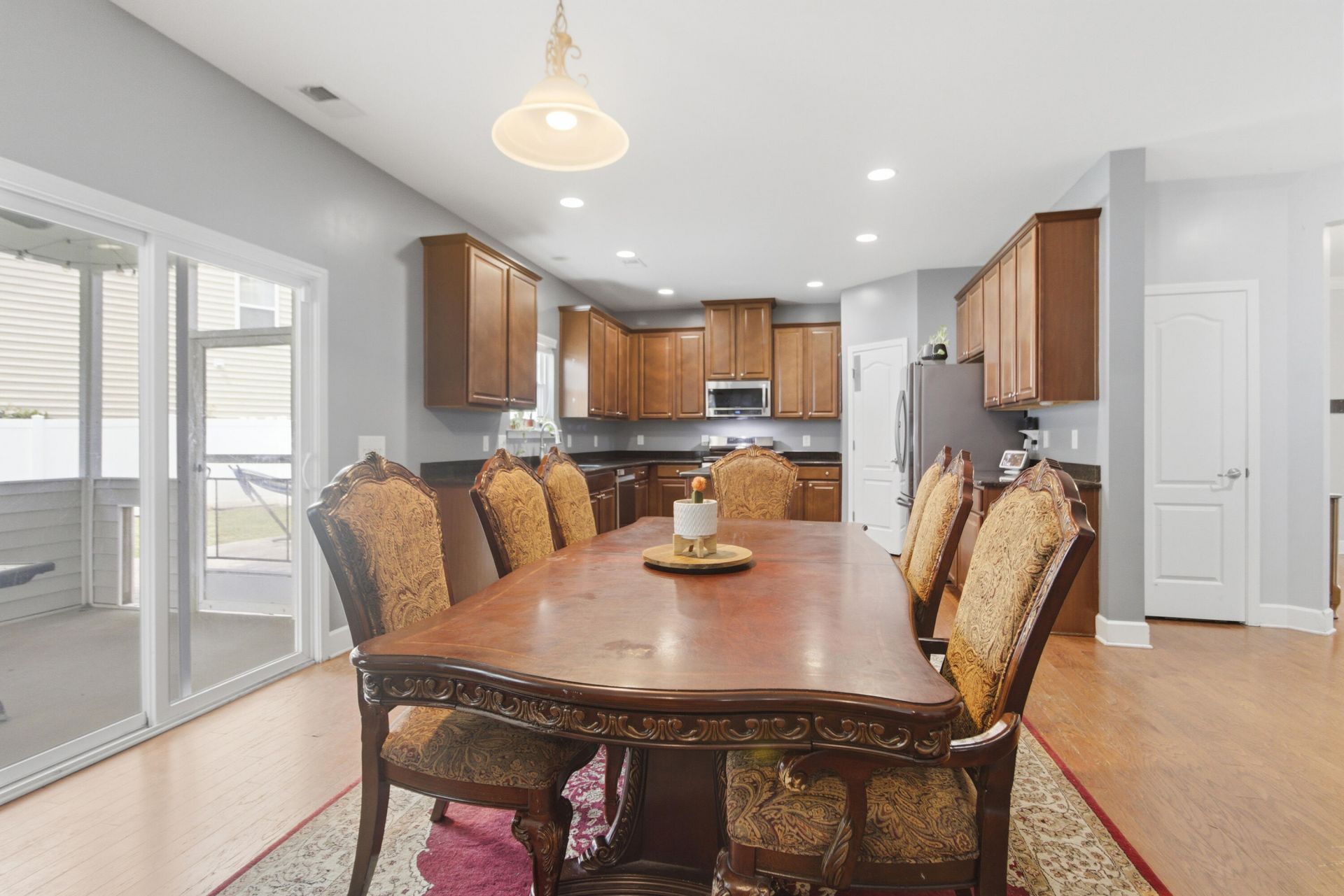 415 Fetterbush Drive Photo 13