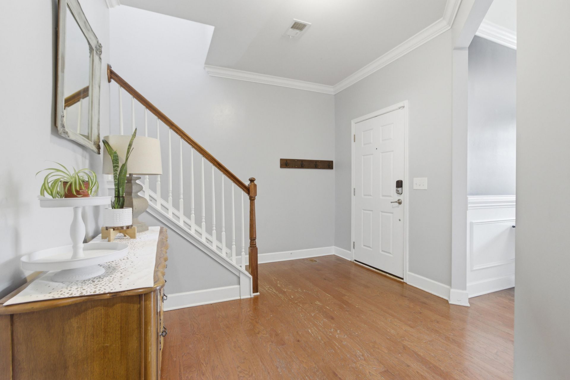 415 Fetterbush Drive Photo 6