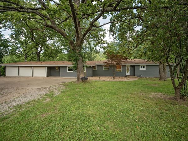 106 W Secluded Lane, Nixa, MO 65714