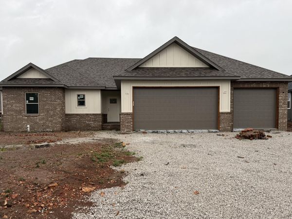 1405 N Collins Drive , Republic, MO 65738