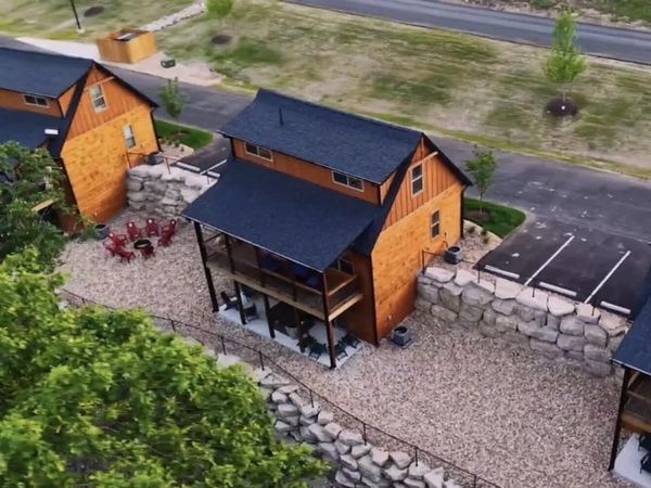 345 Mark Twain, Hollister, MO 65672