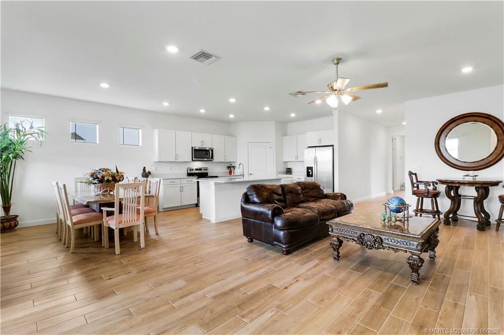 5783 SE Sky Blue Circle, Stuart, FL 34997 Photo