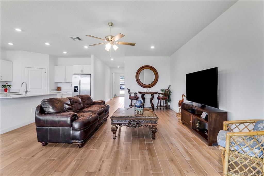 5783 SE Sky Blue Circle, Stuart, FL 34997 Photo
