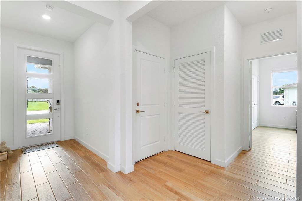 5783 SE Sky Blue Circle, Stuart, FL 34997 Photo