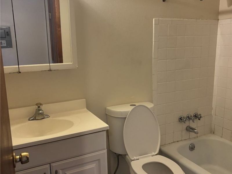 23831 David Drive, Unit 205, North Olmsted, OH 44070 Photo 13