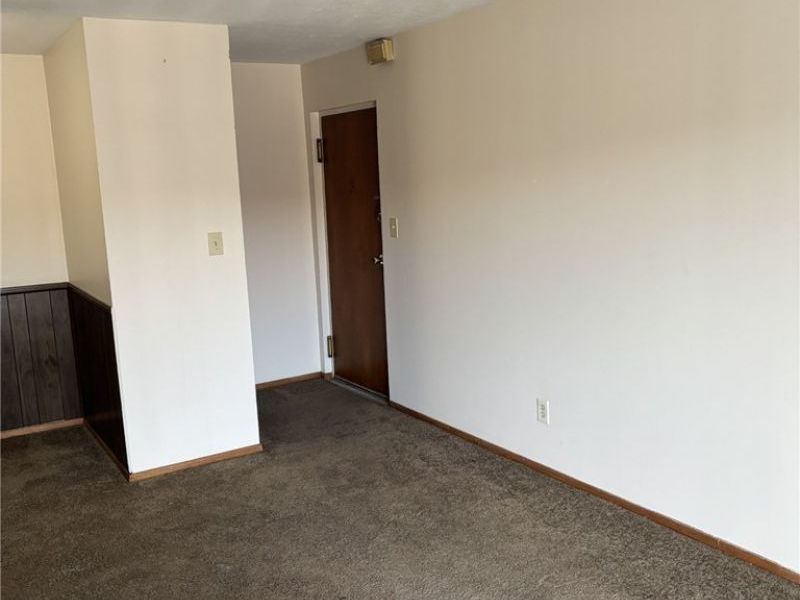 23831 David Drive, Unit 205, North Olmsted, OH 44070 Photo 3