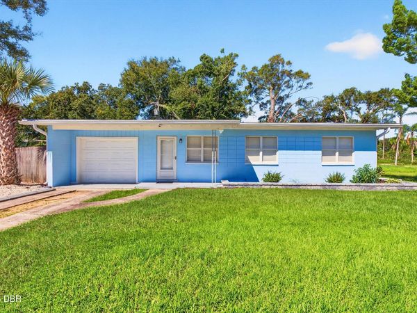 450 Card Avenue, Holly Hill, FL 32117