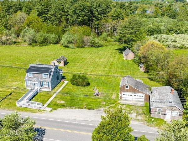 576 Faunce Corner Rd, Dartmouth, MA 02747