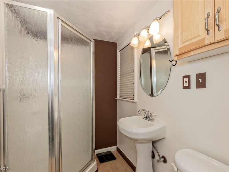 1761 Oakmount Road, South Euclid, OH 44121 Photo 14