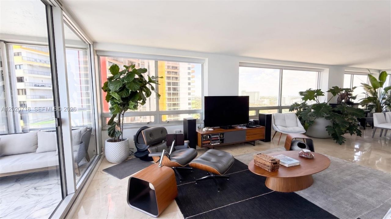 1541 Brickell Ave , Unit A1801, Miami, FL 33129 Photo