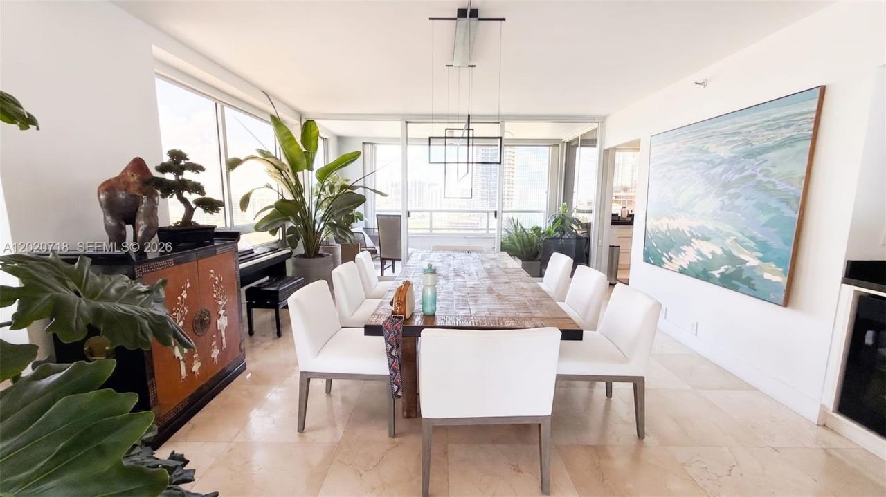 1541 Brickell Ave , Unit A1801, Miami, FL 33129 Photo