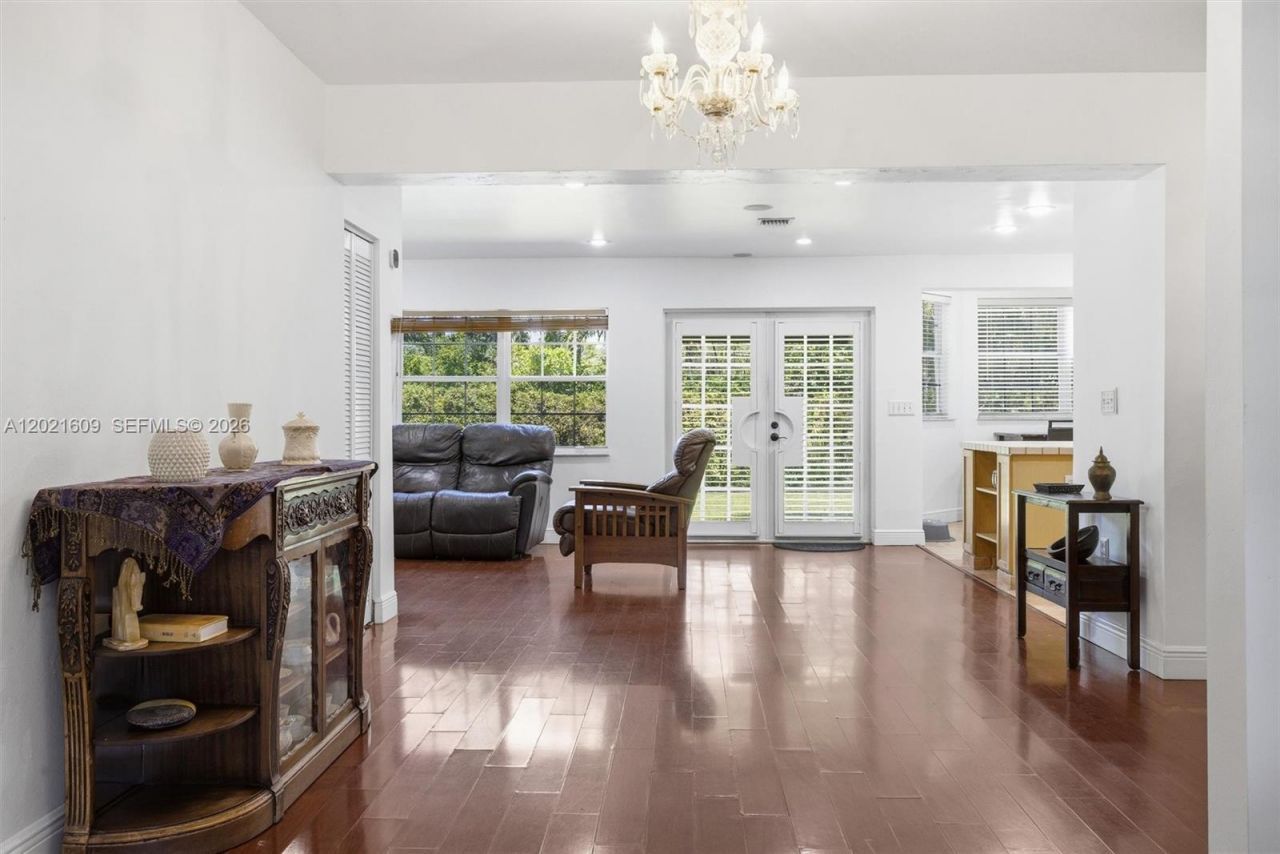 245 Lenape Dr , Miami Springs, FL 33166 Photo