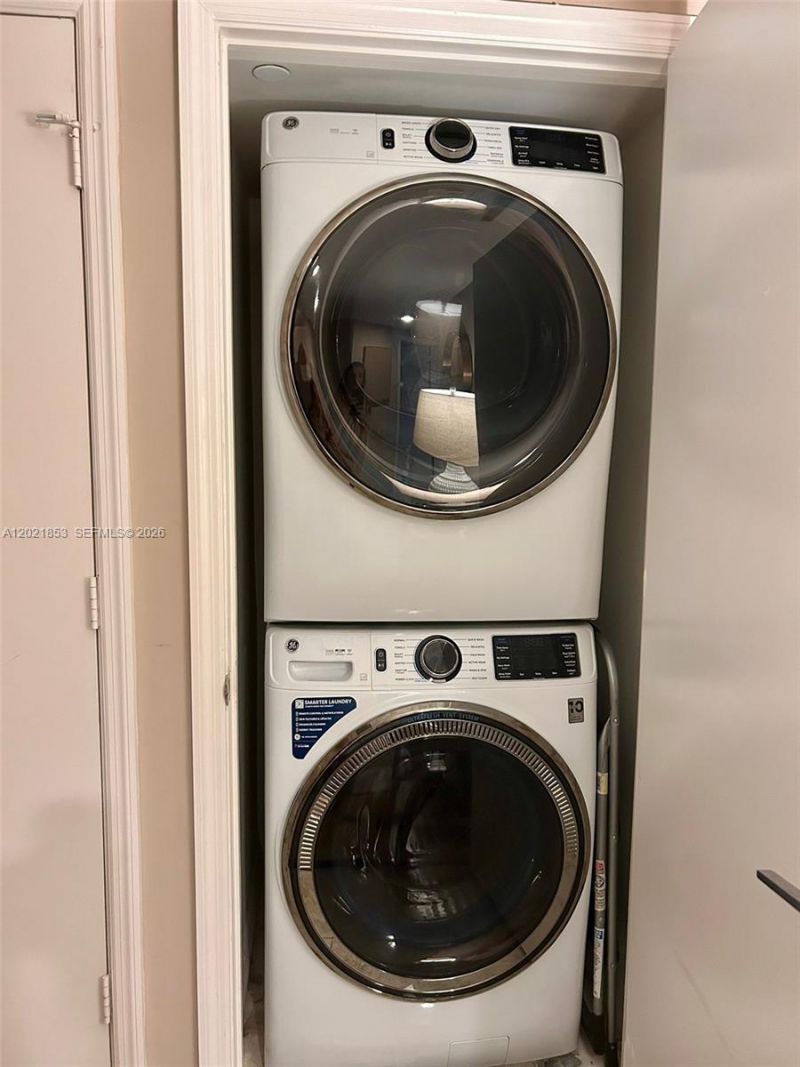 55 SE 6th St , Unit 3001, Miami, FL 33131 Photo