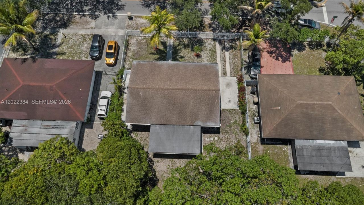 1075 NW 127th St , North Miami, FL 33168 Photo