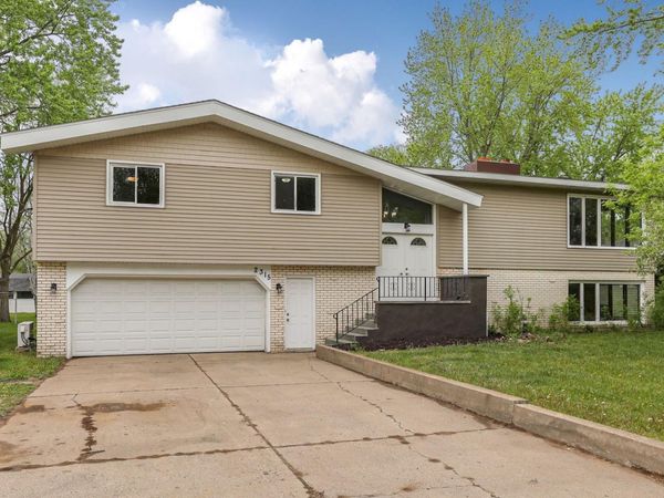 2315 10th Avenue S, Saint Cloud, MN 56301