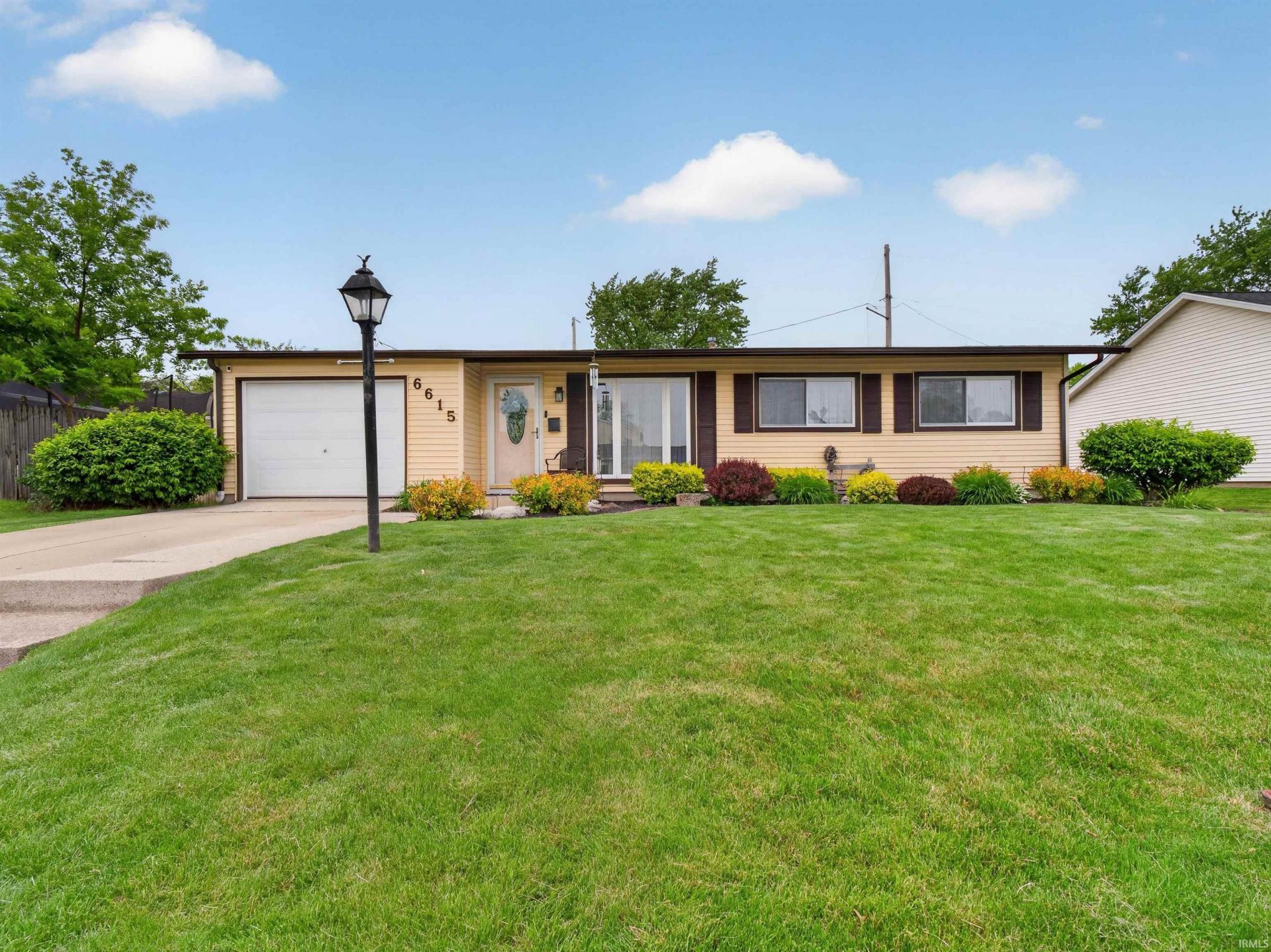 6615 Redbud Drive, Fort Wayne, IN 46825 Main Photo