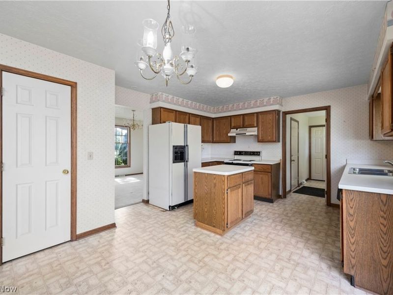 722 Jaycox Road, Avon Lake, OH 44012 Photo 7