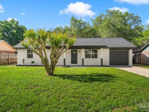 3229 Auburn Pkwy, Gulf Breeze, FL 32563