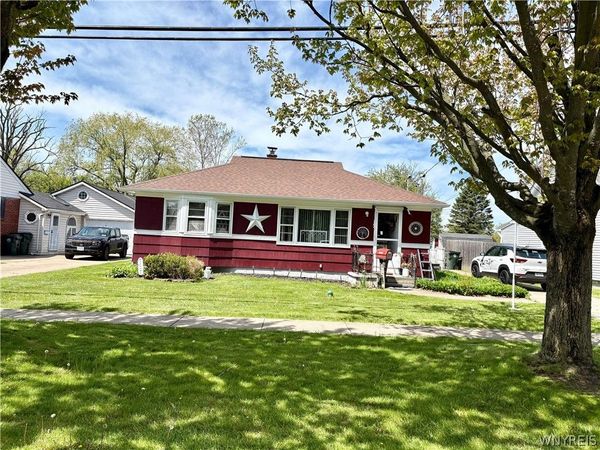 793 Sherwood Court , Depew, NY 14043