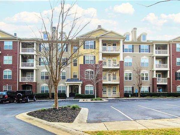 3150 Woodwalk Drive SE, Unit 2106, Atlanta, GA 30339