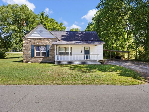 102 S Seminary Street , Lamar, AR 72846