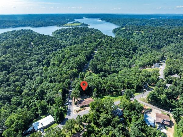 8107 Spruce Drive, Rogers, AR 72756