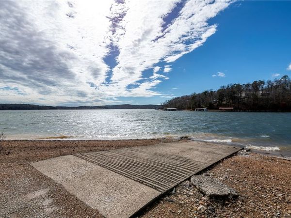 8107 Spruce Drive, Rogers, AR 72756