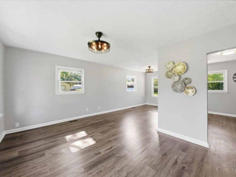 6611 Hendrickson Road, Middletown, OH 45044 Photo 12