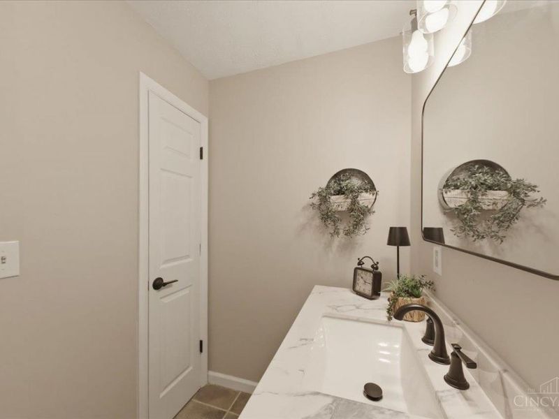 6611 Hendrickson Road, Middletown, OH 45044 Photo 28
