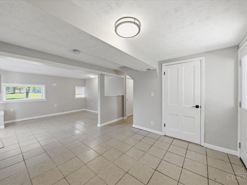 6611 Hendrickson Road, Middletown, OH 45044 Photo 33