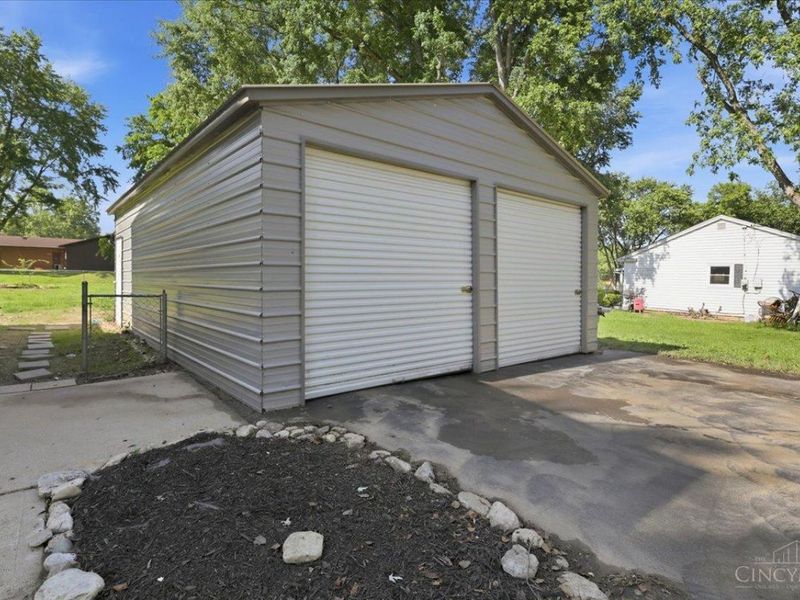 6611 Hendrickson Road, Middletown, OH 45044 Photo 36