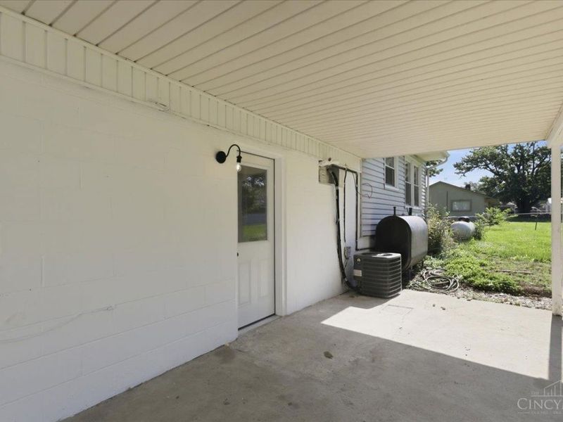 6611 Hendrickson Road, Middletown, OH 45044 Photo 38