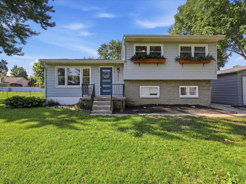 6611 Hendrickson Road, Middletown, OH 45044 Photo 4