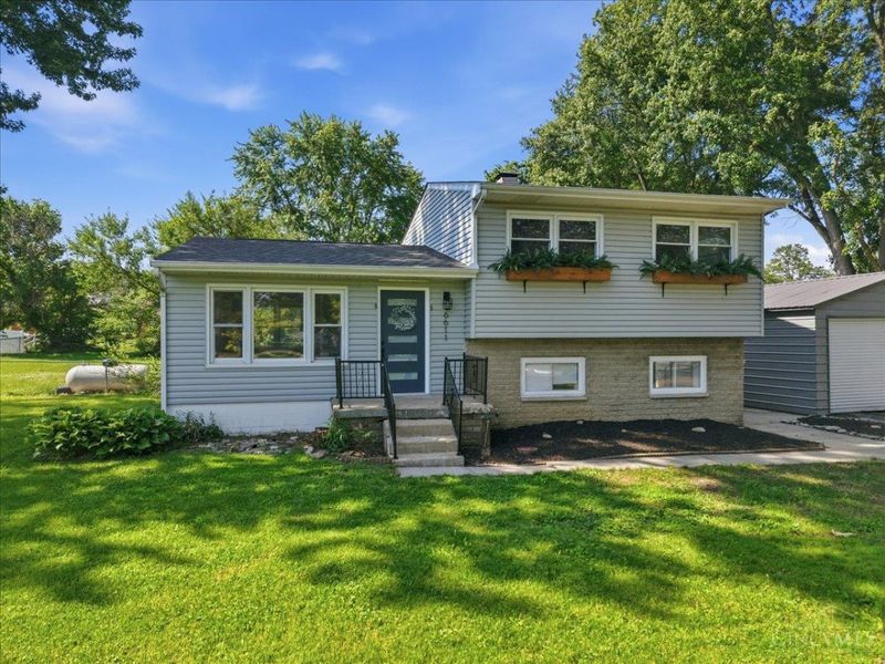 6611 Hendrickson Road, Middletown, OH 45044 Photo 7