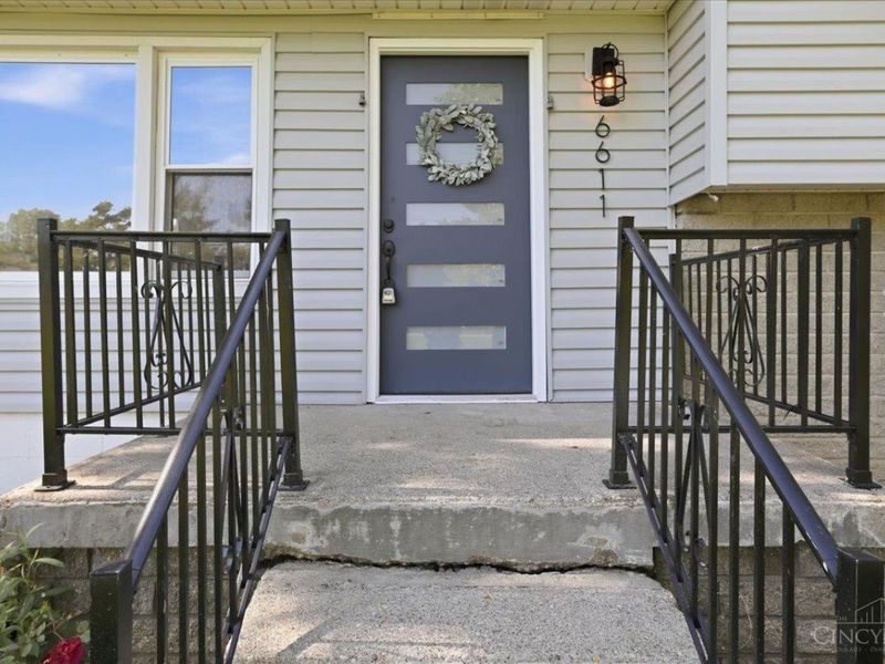 6611 Hendrickson Road, Middletown, OH 45044 Photo 9