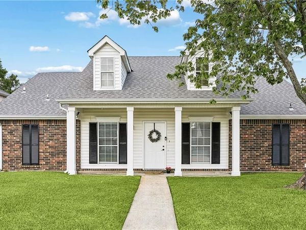 319 OAKLEY Lane, Destrehan, LA 70047