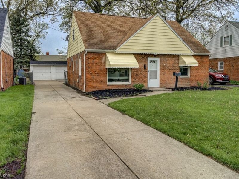 4706 W 158th Street, Cleveland, OH 44135 Photo 5