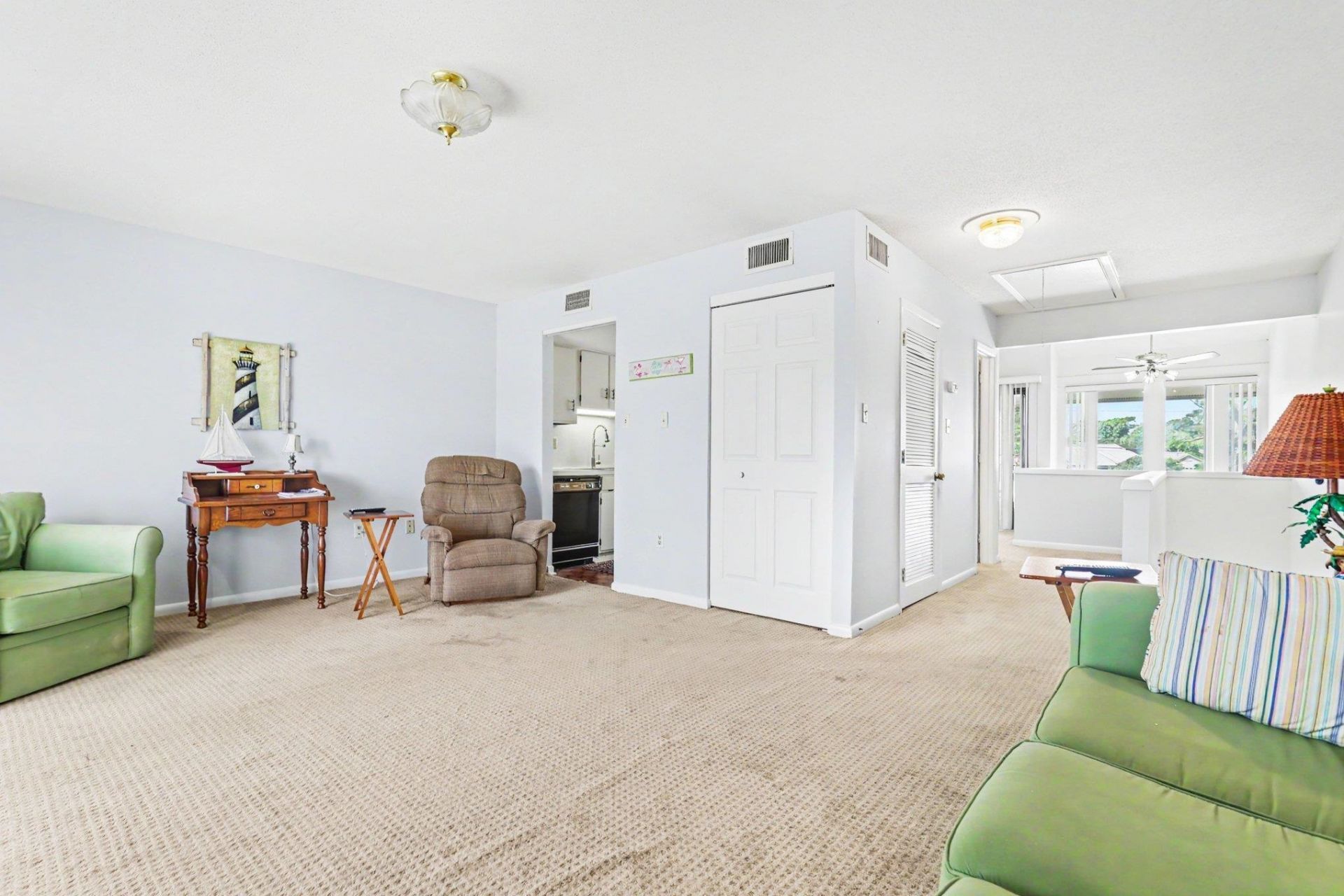 1000 11th Ave. N Photo 11