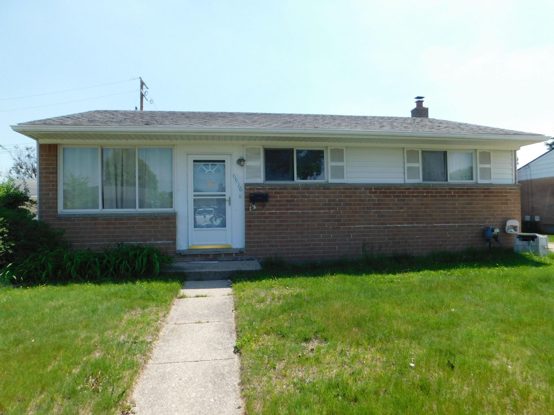 6936 Moccasin Street, Westland, MI 48185 Main Photo